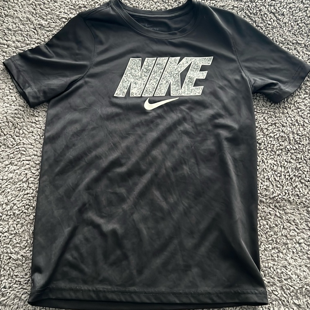 Nike t-shirt